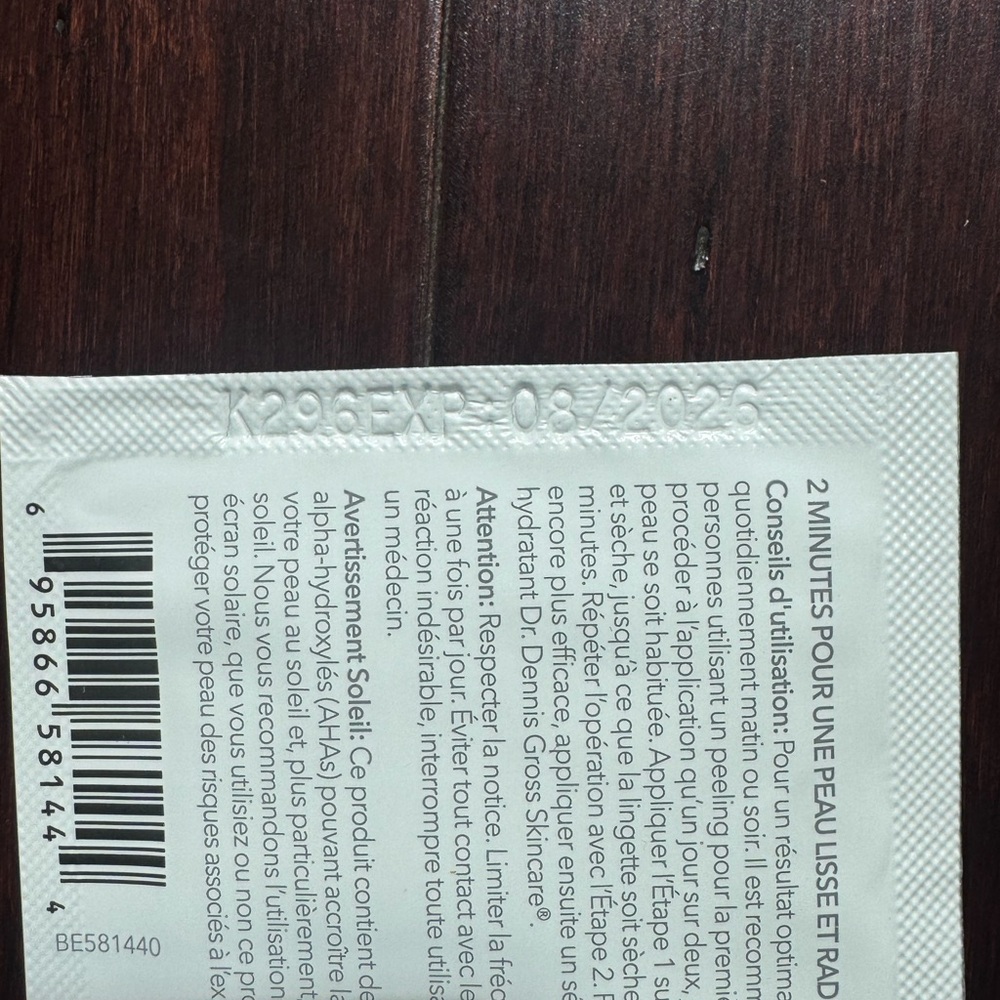 Dr. Dennis Gross Universal Daily Peel Packets - White with Orange Accent - Picture 4 of 4